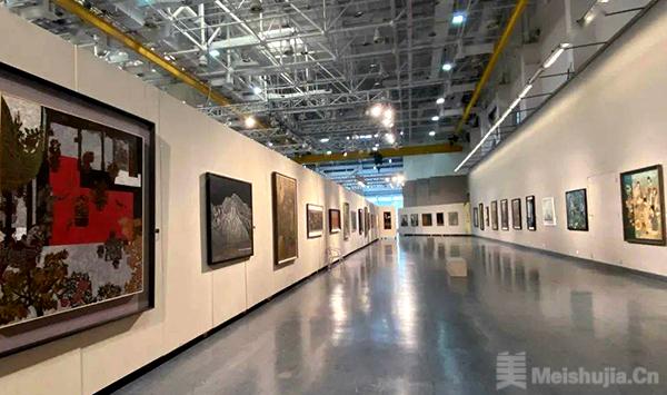 全国漆画展在厦开幕展出247件漆画作品 